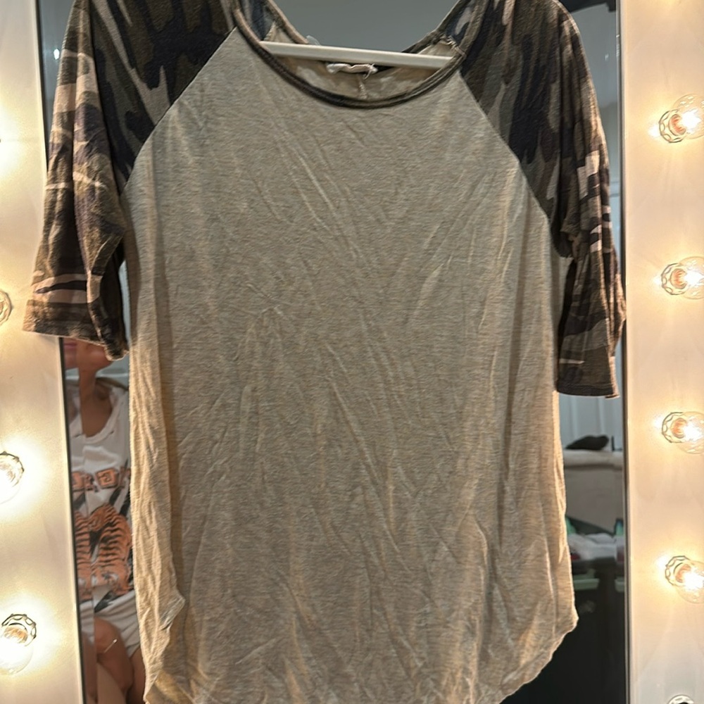 Baseball tee